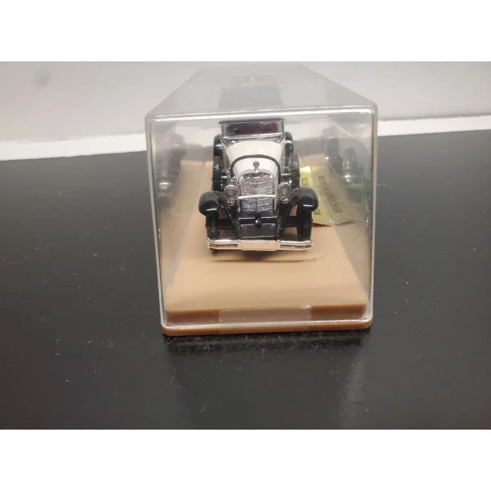 Solido 1928 Mercedes SS Die-cast with plastic‎ display case - Made in France